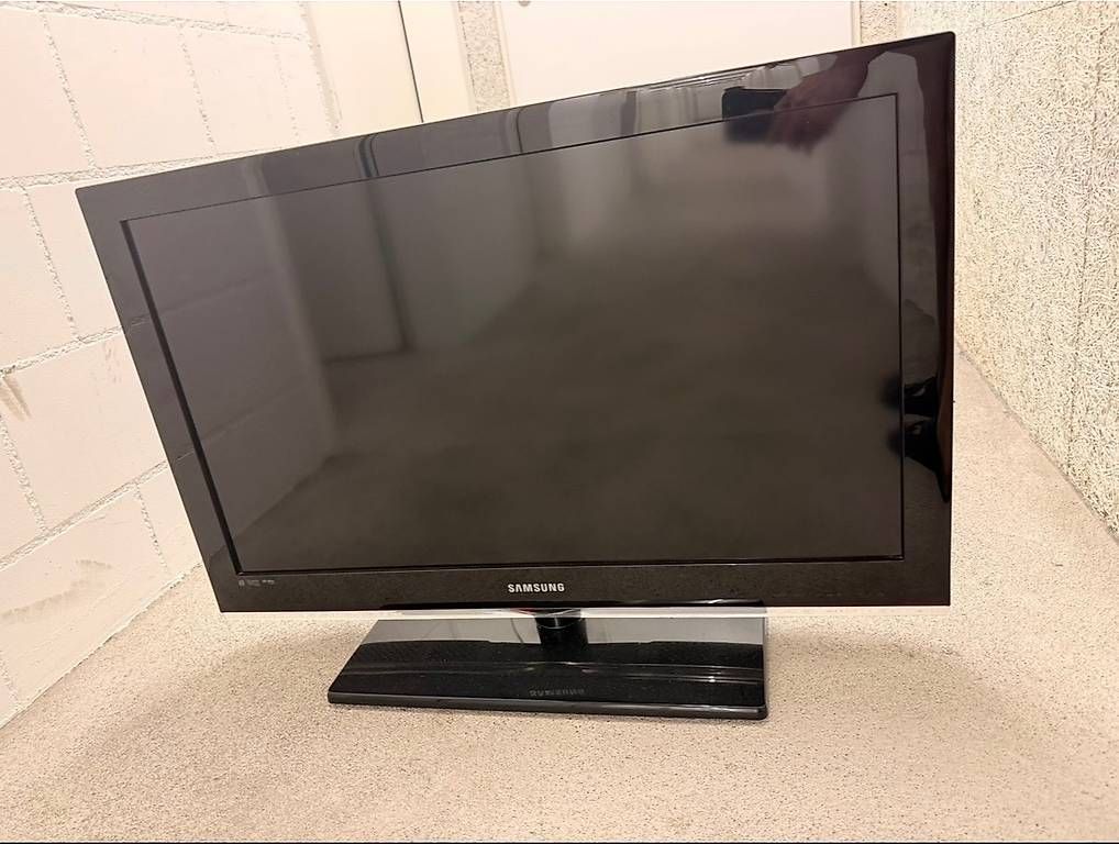 Samsung Appareils TV: TV – D'occasion à Herrenschwanden par spe_k5nq