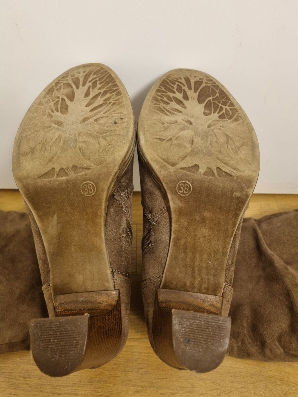 Damenschuhe: Knee-high boots – Gebraucht aus Lugano von Desrock 2