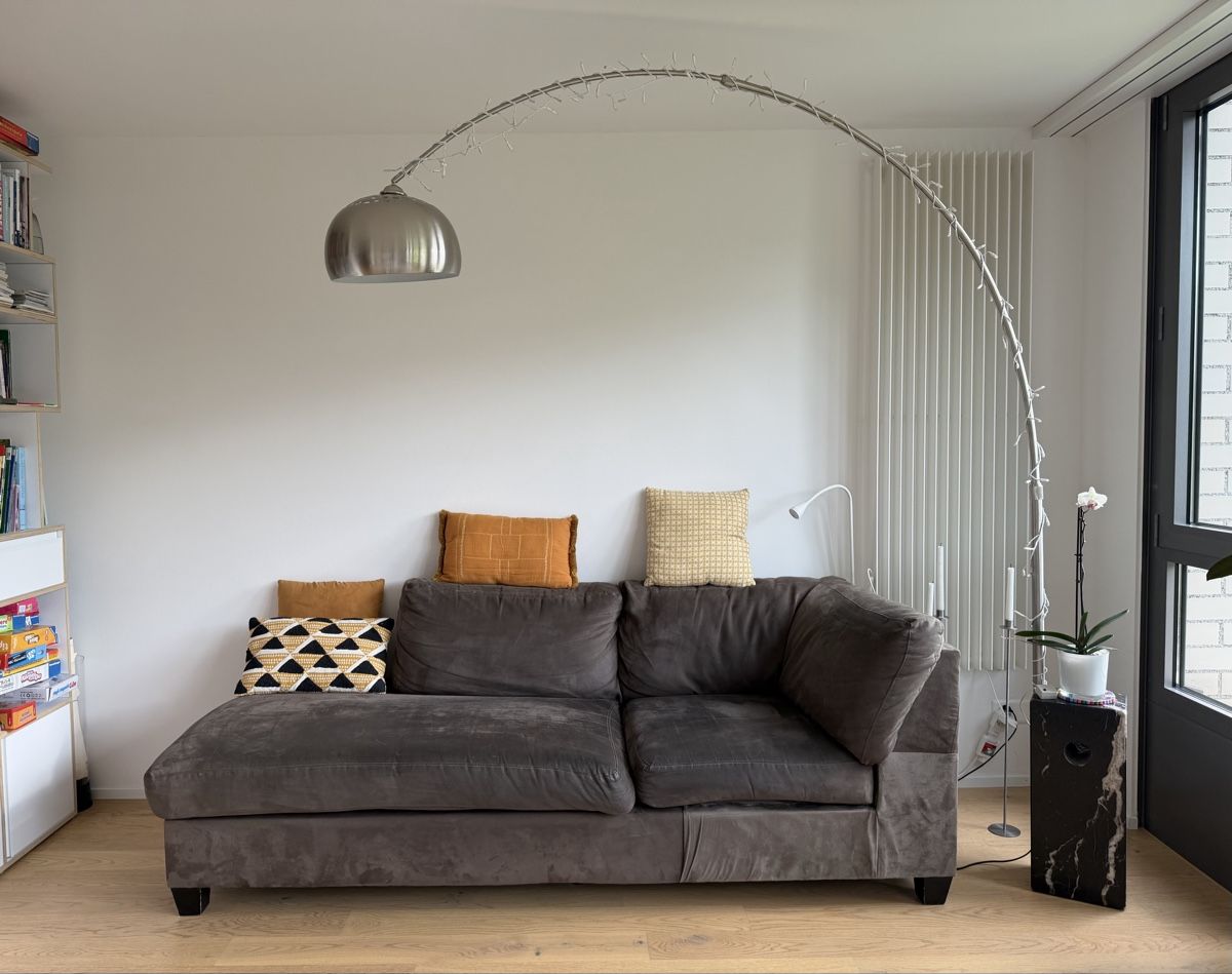 Divani: Comfortable & well-maintained brown sofa (220cm) – Usato da Zug venduto da chr_trc2