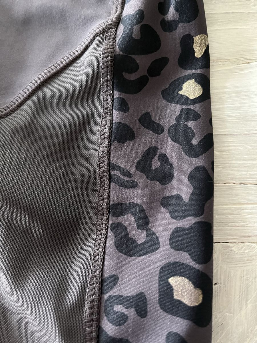 Bench Leggings: Sehr schöne Trainingshose – Nuovo (secondo la descrizione) da Wermatswil venduto da -secondchance- 1