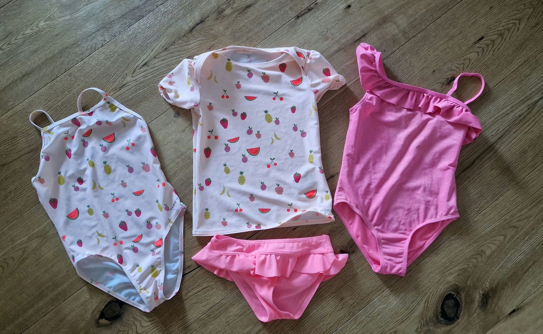 Decathlon Costumi da bagno & Bikini: Mädchenbadeanzug – Usato da Emmenbrücke venduto da Nadmorebiti