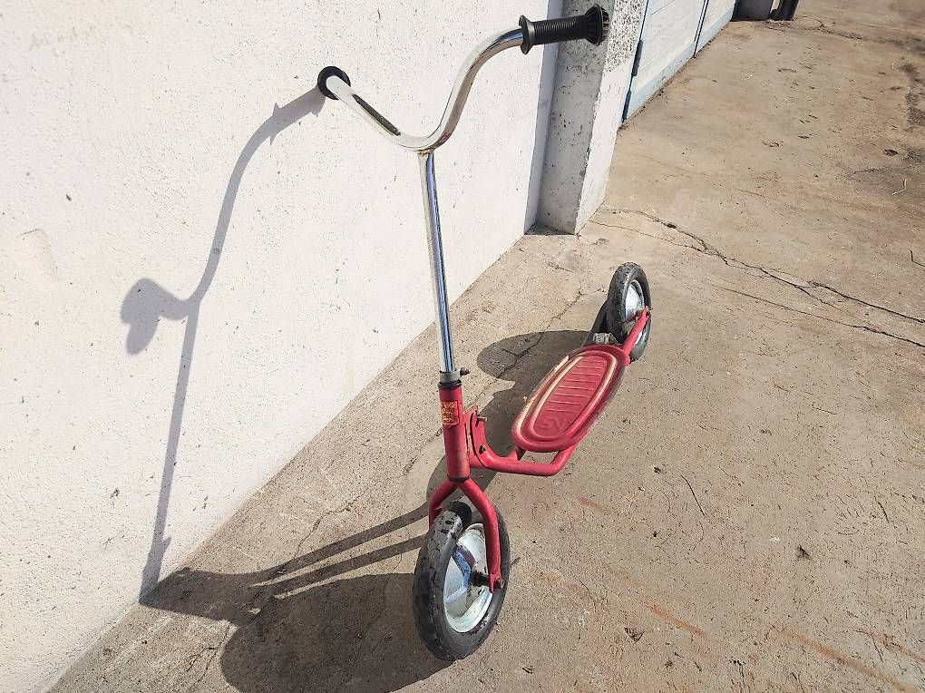Scooter: Antikes Trottinett – Usato da Leuzigen venduto da Darcry