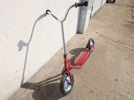 Antikes Trottinett