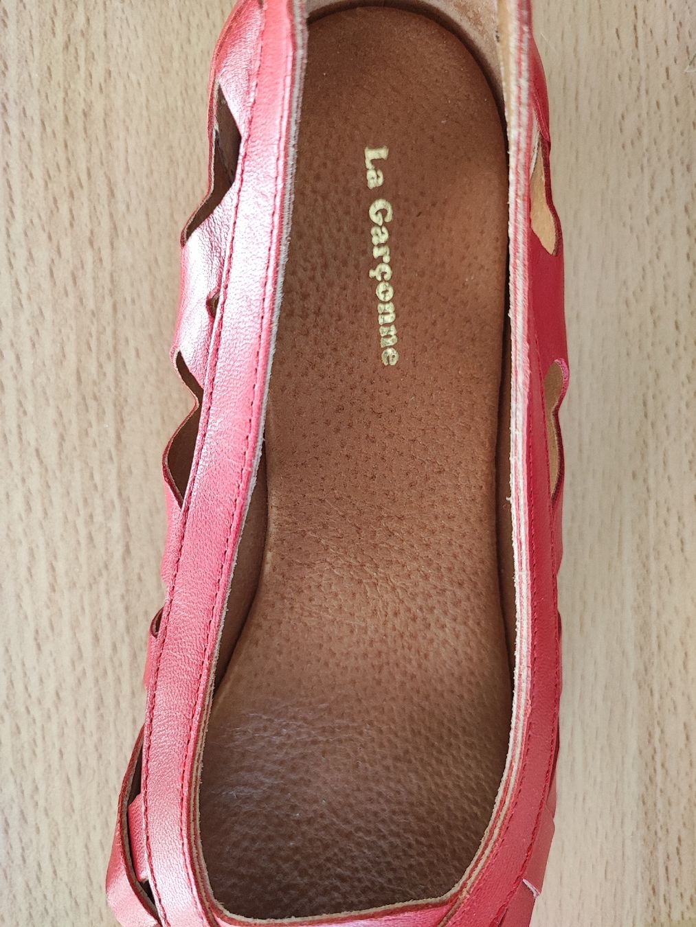 La Garçonne Scarpe da donna: La Garconne rote Lederschuhe, Gr. 42 – Nuovo (secondo la descrizione) da Winterthur venduto da CorinnesShoppingtour 3