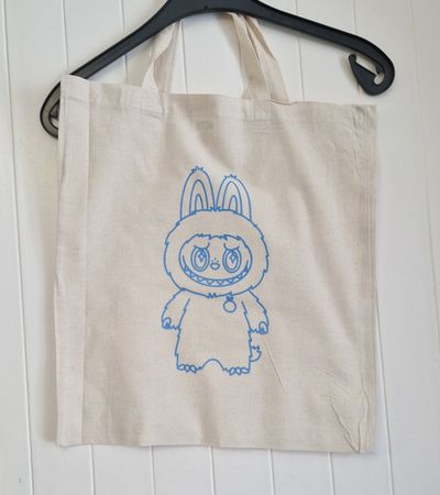 TOTE BAG en toile 41x37 applique Labubu personalisé