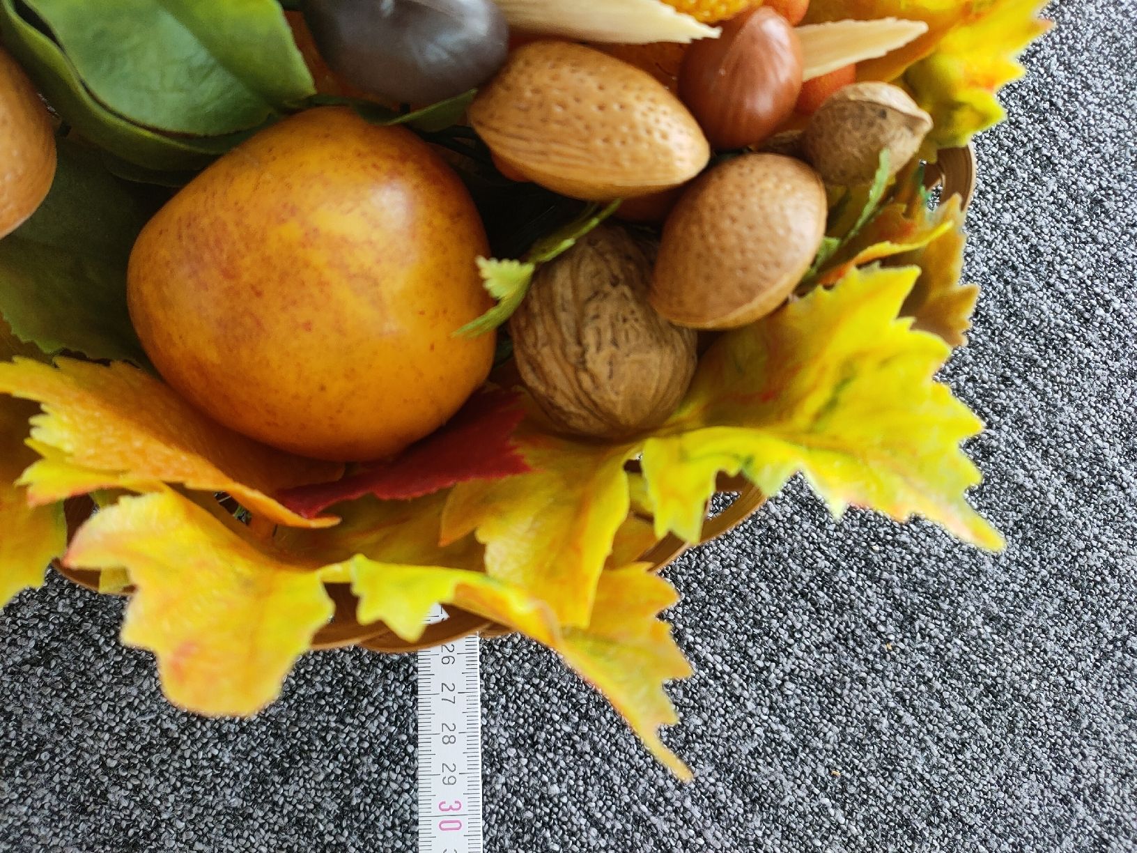 Tutte le decorazioni: Dekoration/ Früchten,Nüssen/ Blättern im Korb – Nuovo (secondo la descrizione) da Gipf-Oberfrick venduto da minini 5
