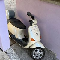 Vespa ET4 50 targa gialla