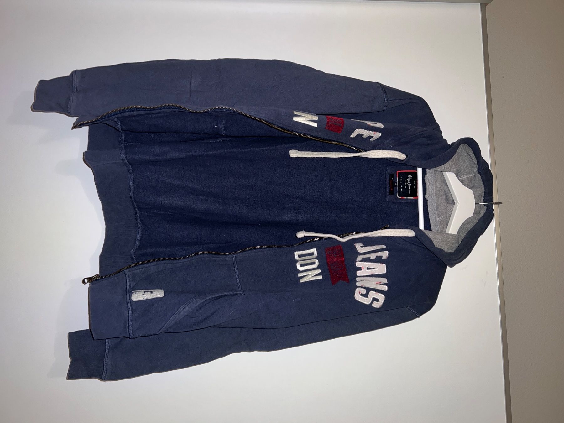 Pepe Jeans Maglioni & Felpe: Pepe Jeans Sweatshirt / Kapuzenpullover – Usato da Luzern venduto da Whateverr 1