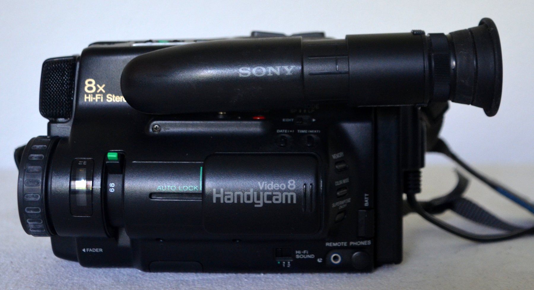 Sony Videocamere: Camcorder / caméscope Sony CCD-TR75E Video 8 – Difettoso da Collonges venduto da arashee 2