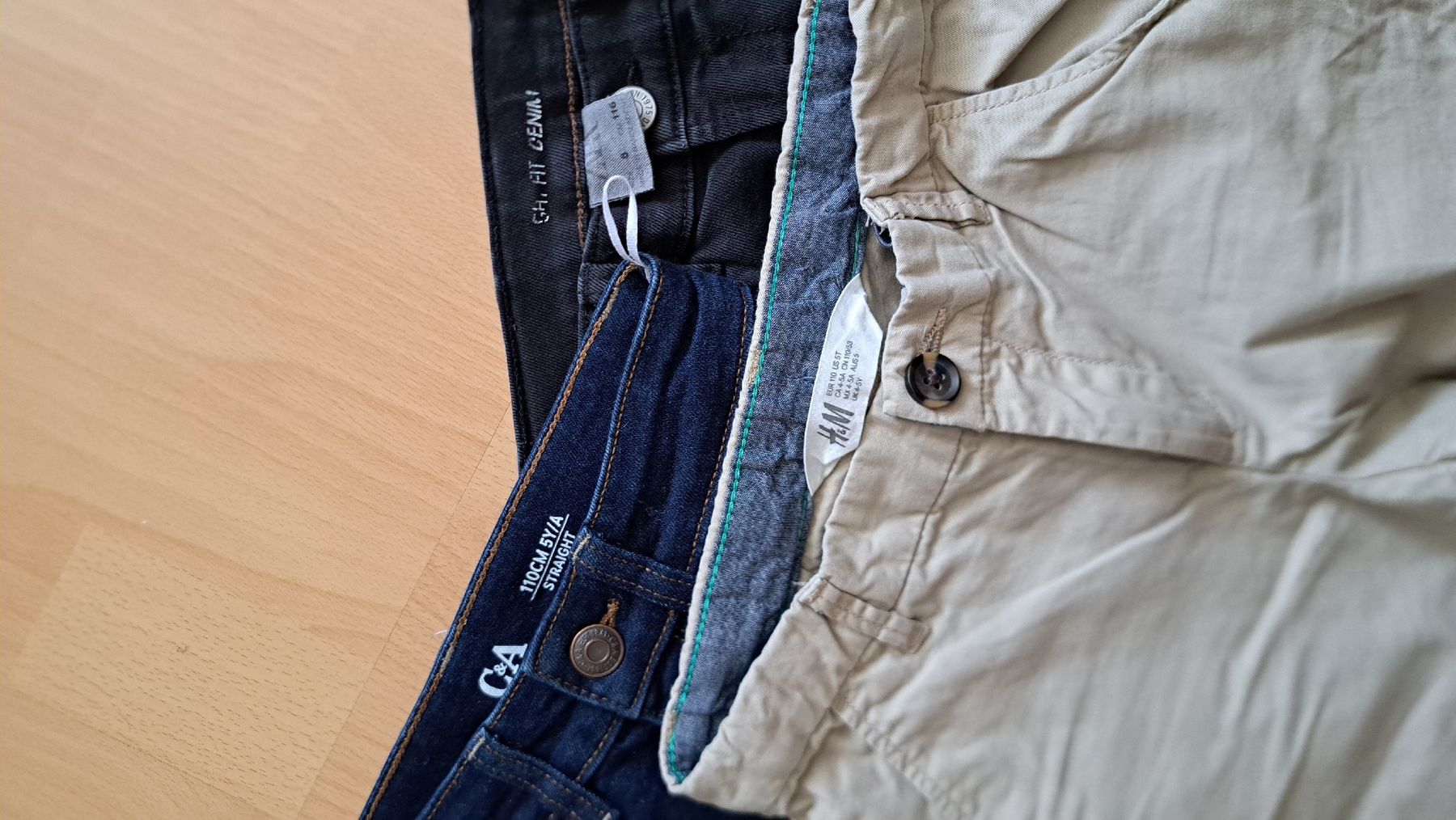 H&M Lotti & Set di vestiti: Boys Pants and Shorts 4 5 years – Usato da Thun venduto da tan_2kvt 4