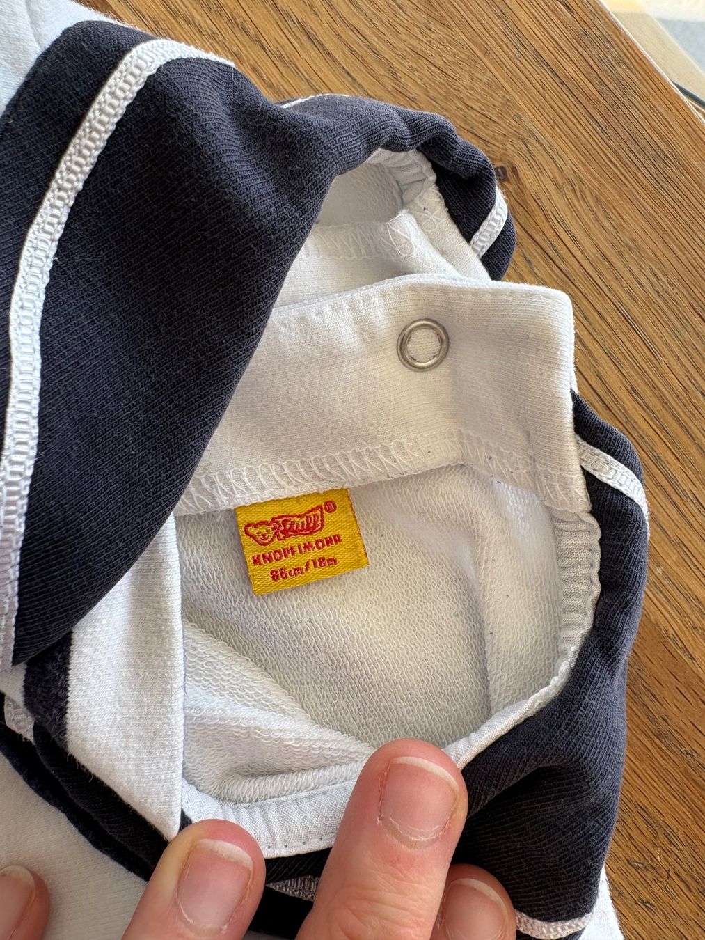 Lotti & Set di vestiti: Pyjama und Langarmbody – Usato da Uhwiesen venduto da Sommerlust1 2