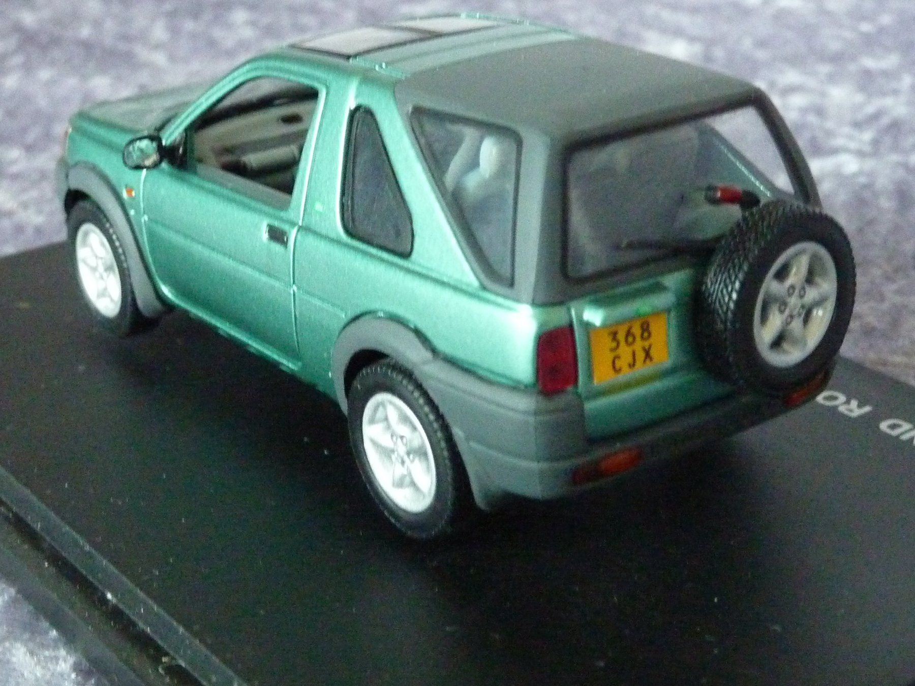 Land Rover Modellini d'auto: Land Rover Freelander 1998 1:43 – Nuovo e nell'imballaggio originale da Dürrenäsch venduto da modellautos4you 4