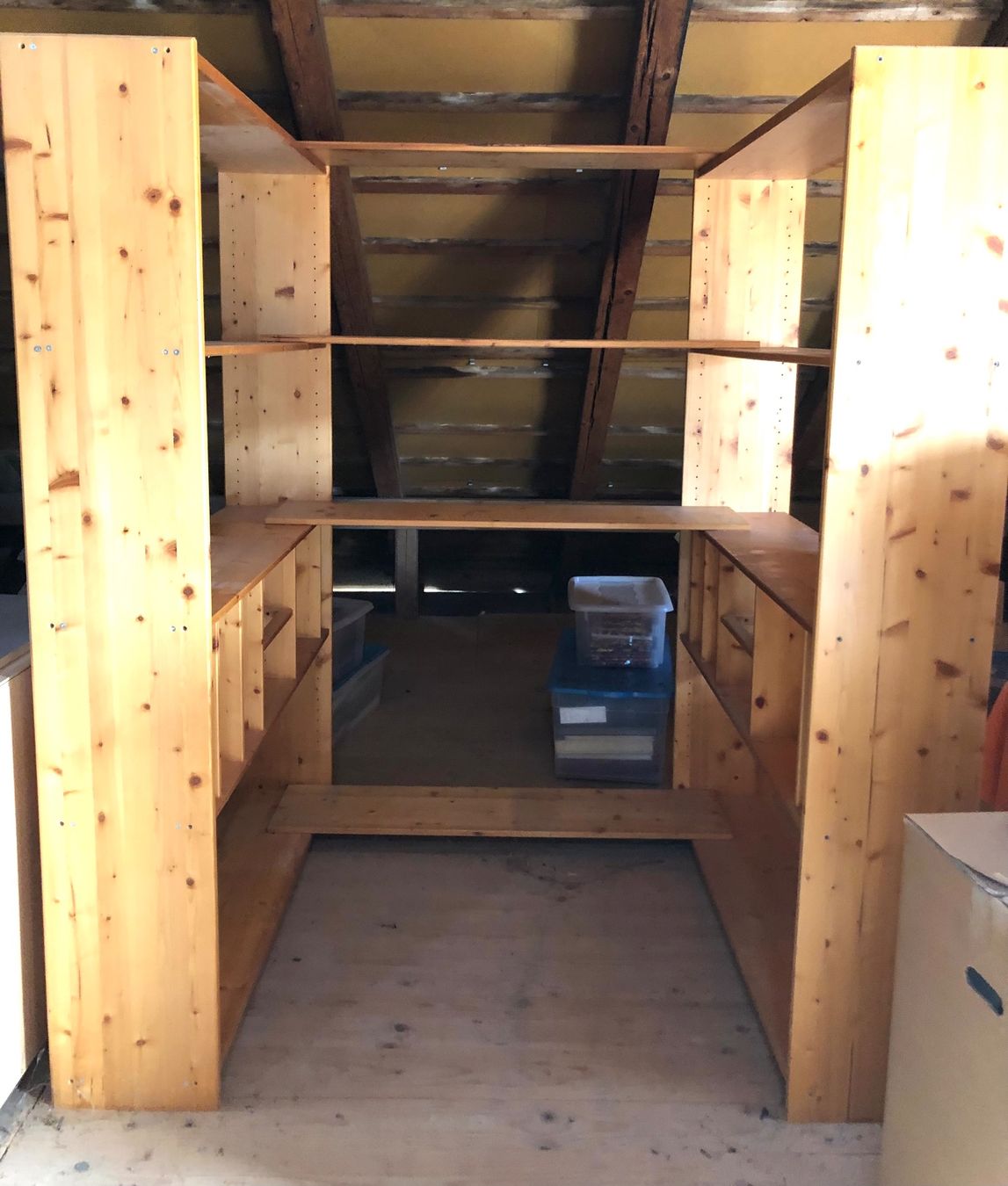 Scaffali: Modulares Holzregal – Usato da Oberkulm venduto da Weberlisa