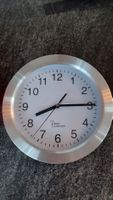 Wand Uhr Radio Controlled Alufarben guter Zustand