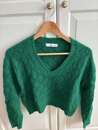 Mango Knitwear size XS (fits like small-medium) NP: 49.-