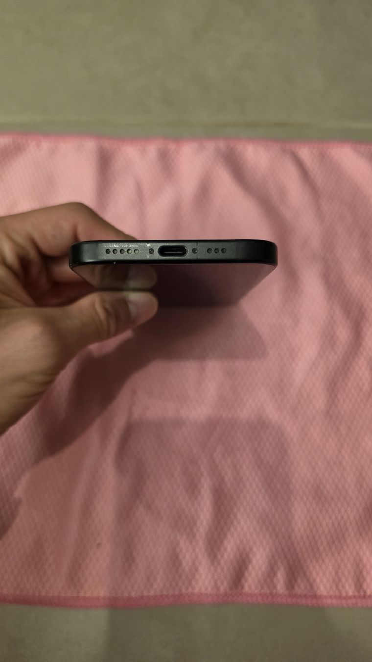 Apple Handys / Smartphones: iPhone 15 OK - 128Go – Gebraucht aus Genève von Rogue-Naboo-21 8