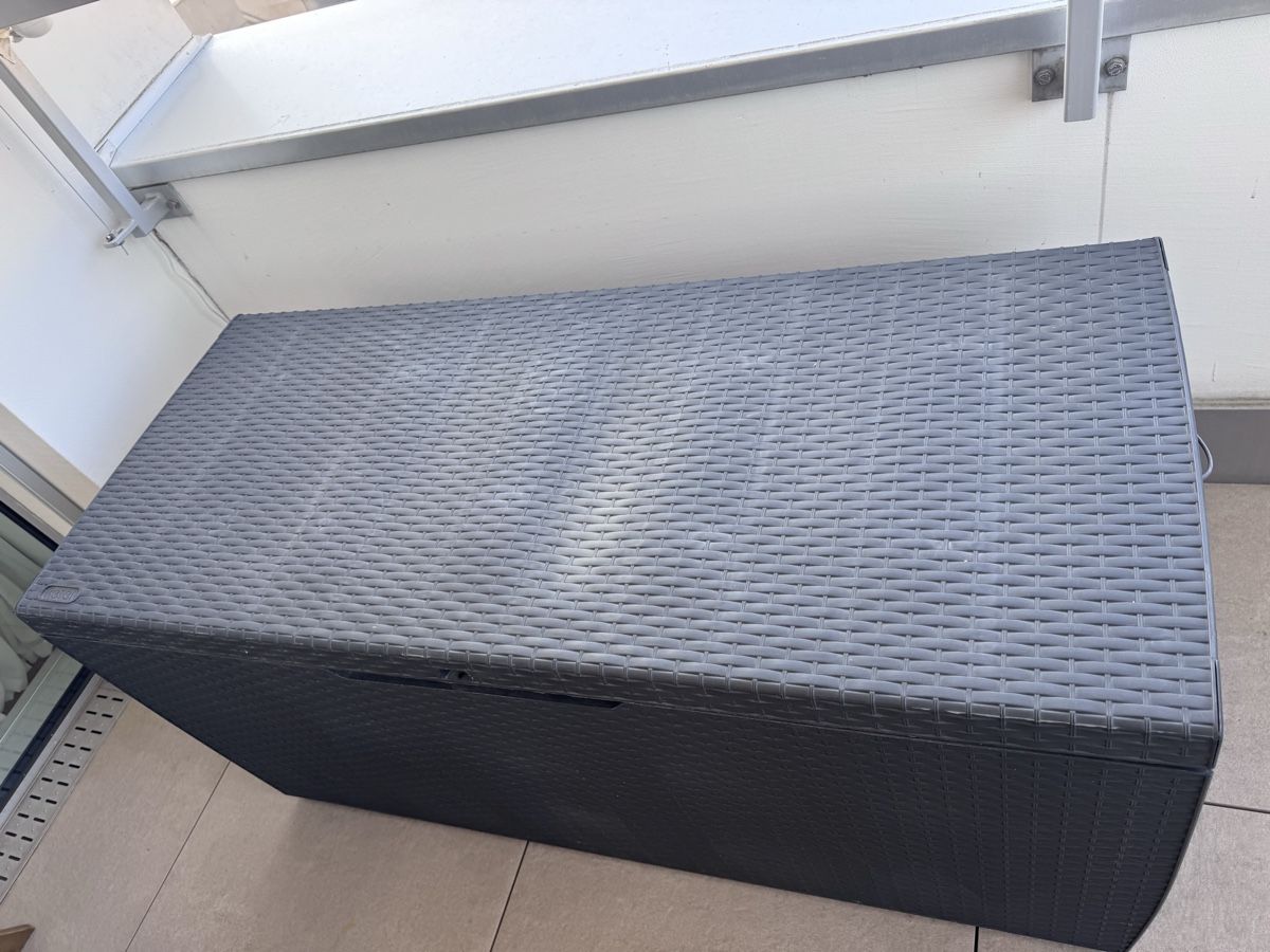 Keter Box contenitori: Aufbewahrungsbox Polyrattan grau – Usato da Küssnacht am Rigi venduto da Thomi7