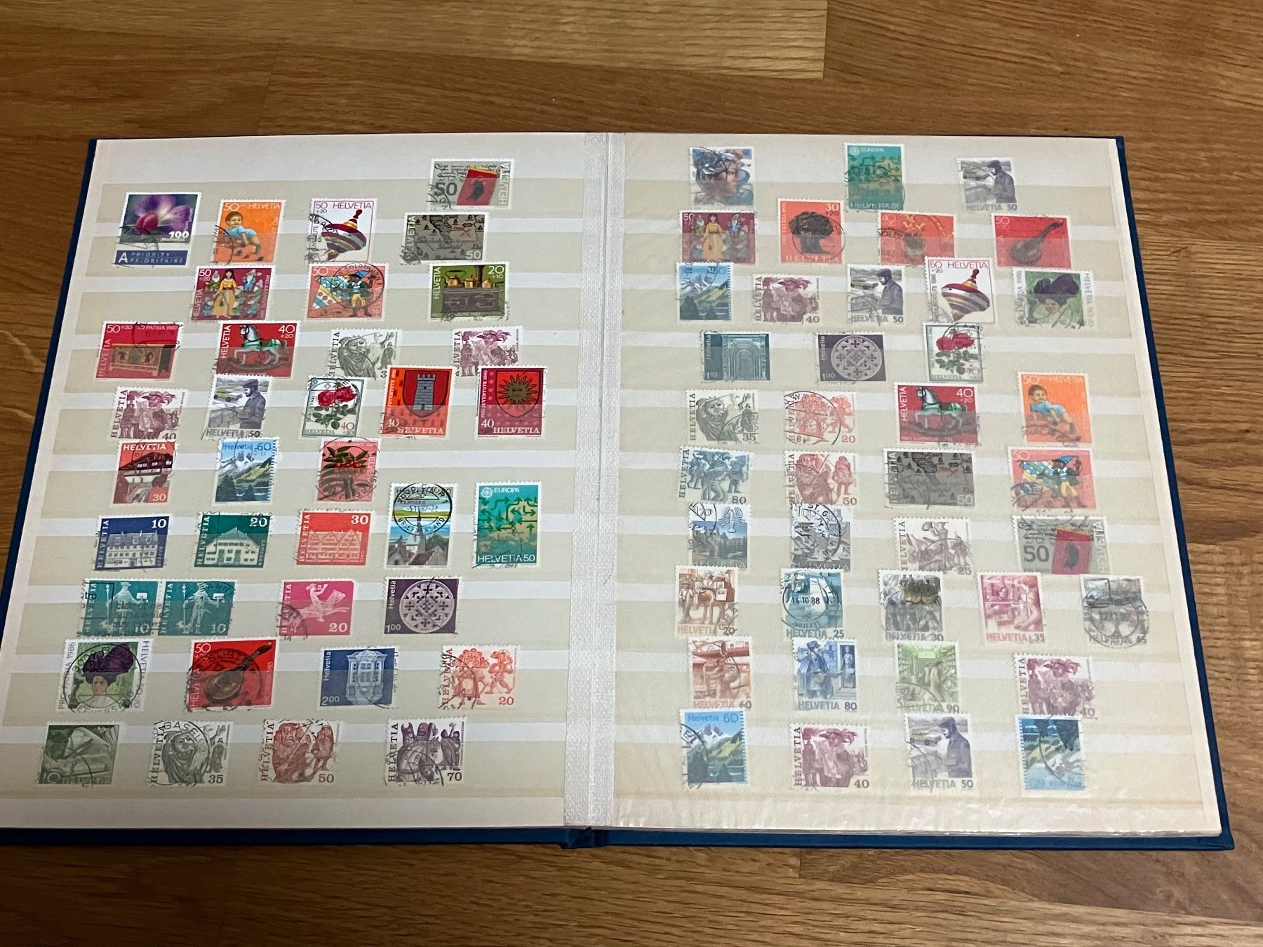 Album: Schweiz Briefmarken Album – Usato da Riehen venduto da vernizi 5