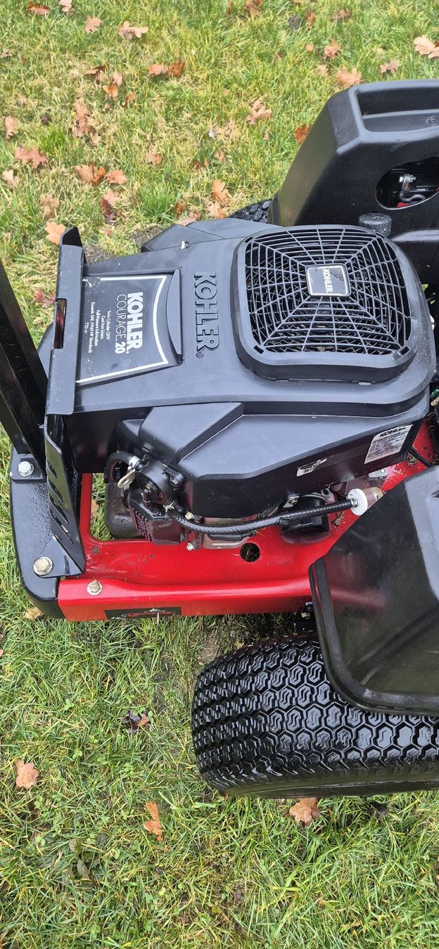 Toro Tagliaerba: Rasentraktor Toro Z4202 – Usato da Grenchen venduto da HzGr 5