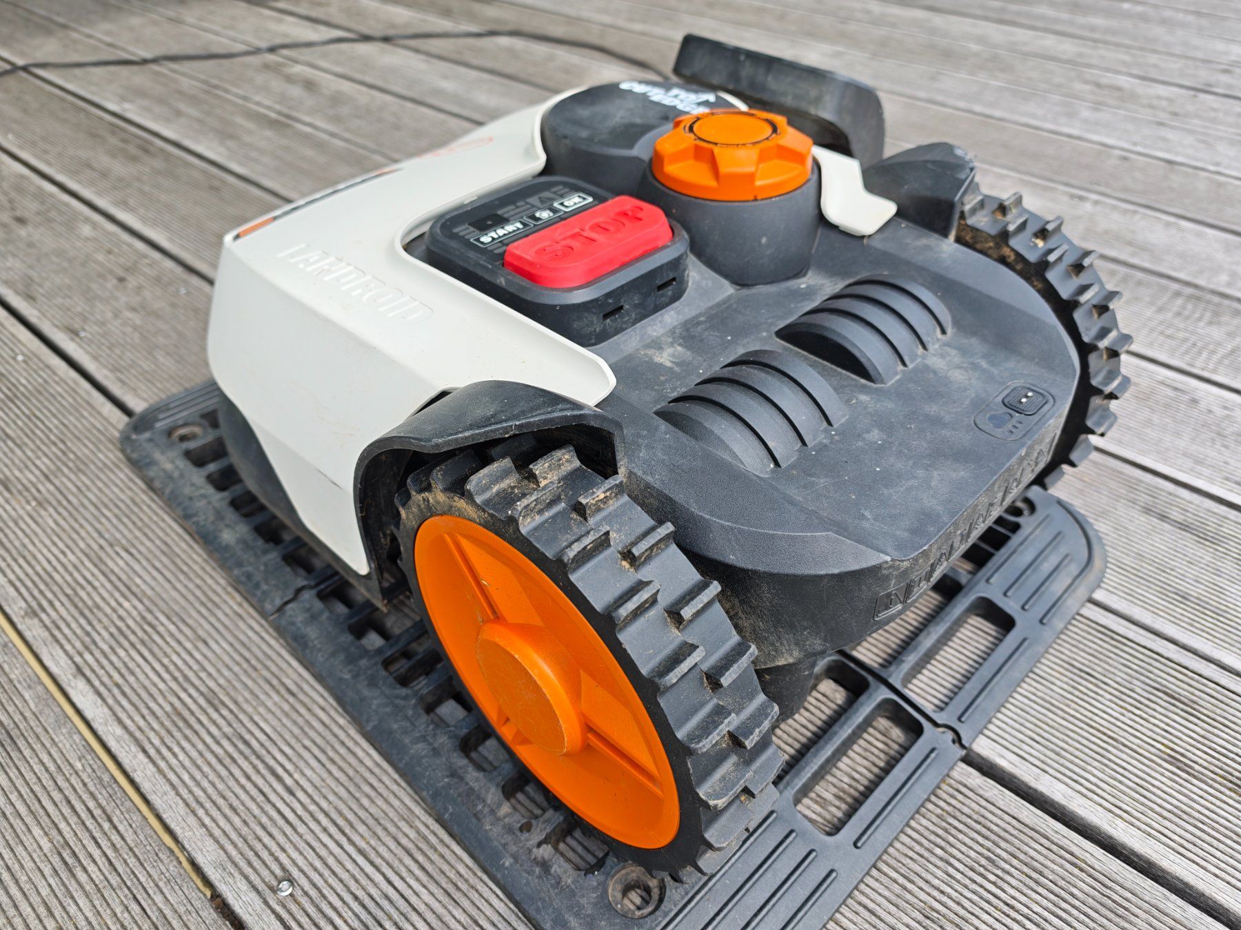 Worx Rasenmäher: Worx Landroid SM Rasenroboter – Defekt aus Oensingen von Herrmeyerhans 2