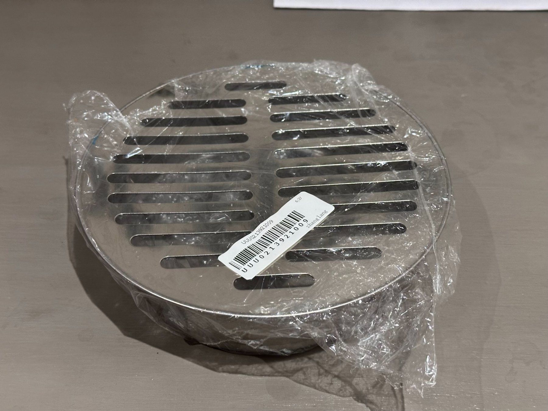Griglie e Inferriate: Grille de sol rond en acier inoxydable – Nuovo (secondo la descrizione) da Genève venduto da jpcardinaux