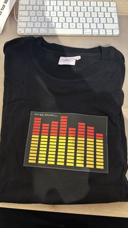Schwarzes Pearl Equalizer T-Shirt, Gr. S, ungetragen
