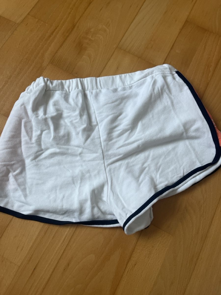 Hollister Hosen: Hollister Shorts – Gebraucht aus Bülach von SharonP01 1