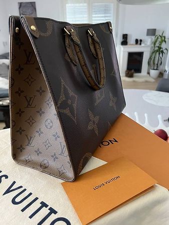 Louis Vuitton OntheGo MM Monogram Reverse (M45321)