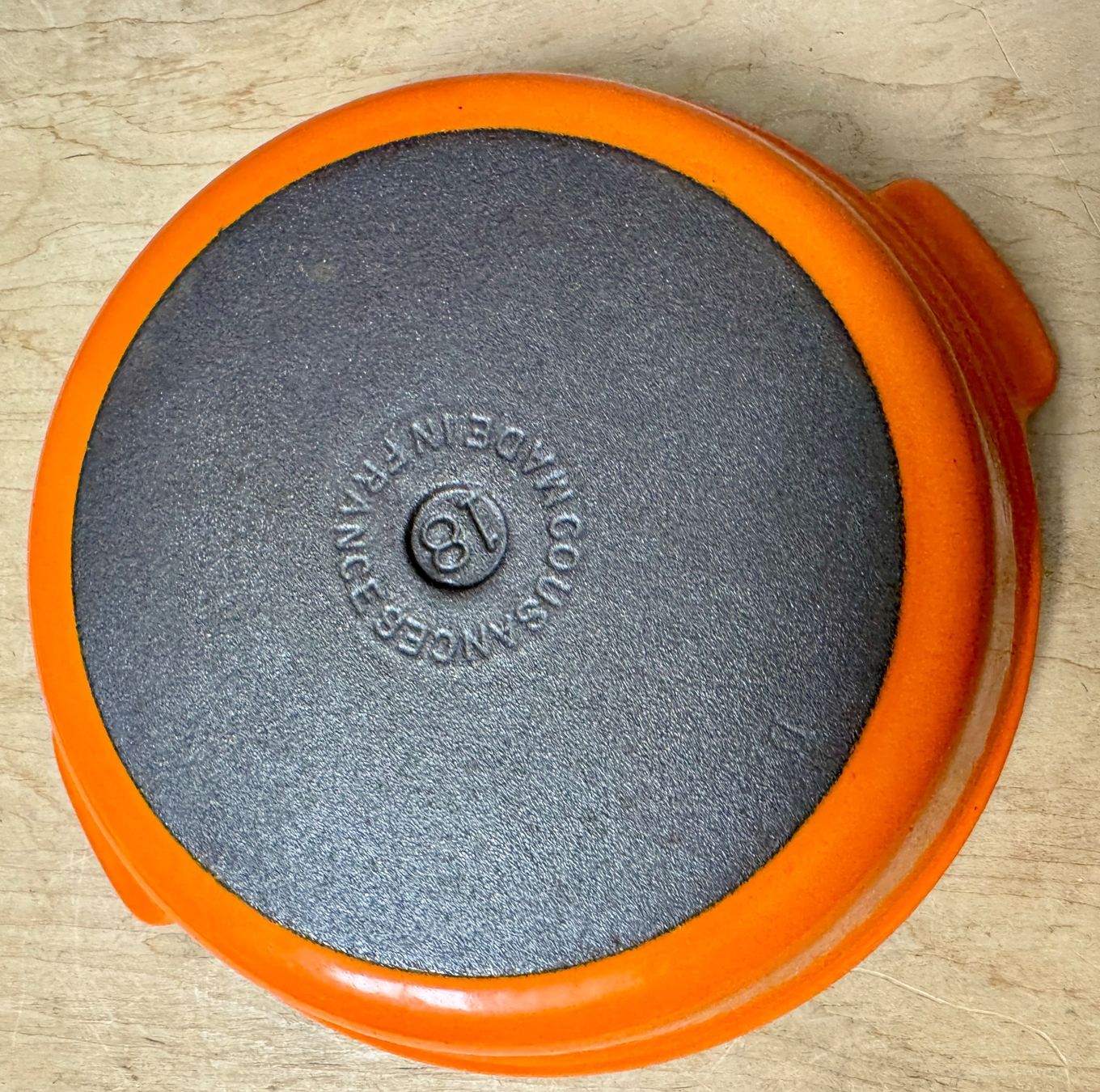 Cousances Padelle: Gusseisen Pfännchen emailliert Emaille 18 cm Cousances – Usato da Rothrist venduto da Luckywinner 4