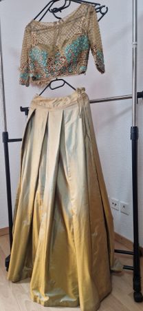 Indisches Lehenga Set Gold Türkis bestickt neuwertig