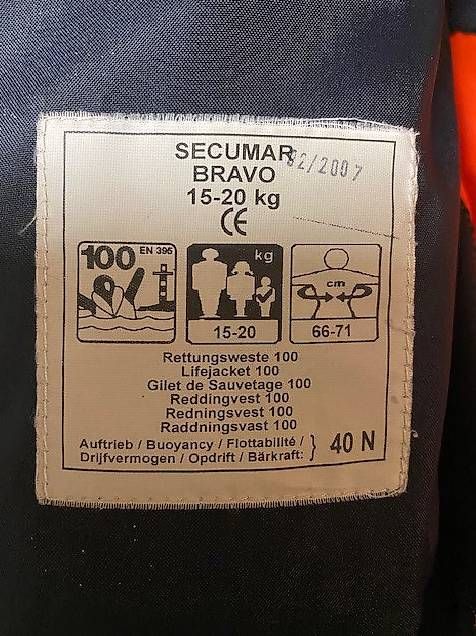 Gilets de sauvetage: Schwimm-/Rettungsweste "Secumar Bravo" – D'occasion à Cazis par arinba 2