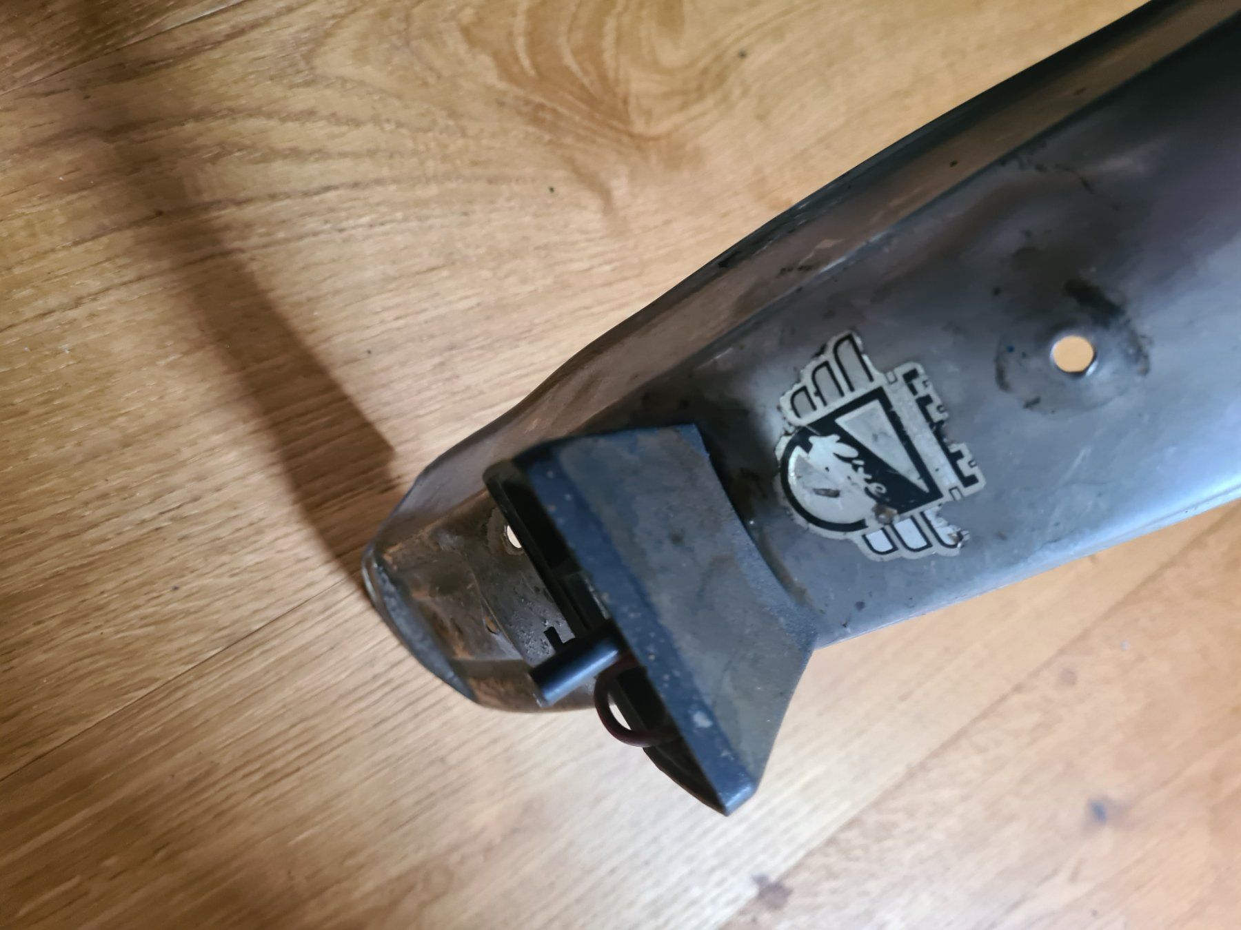Sachs Ciclomotori: Original Hinter-Schutzblech Hercules Sachs 503 17" RIXE – Usato da frümsen venduto da Sailem 1