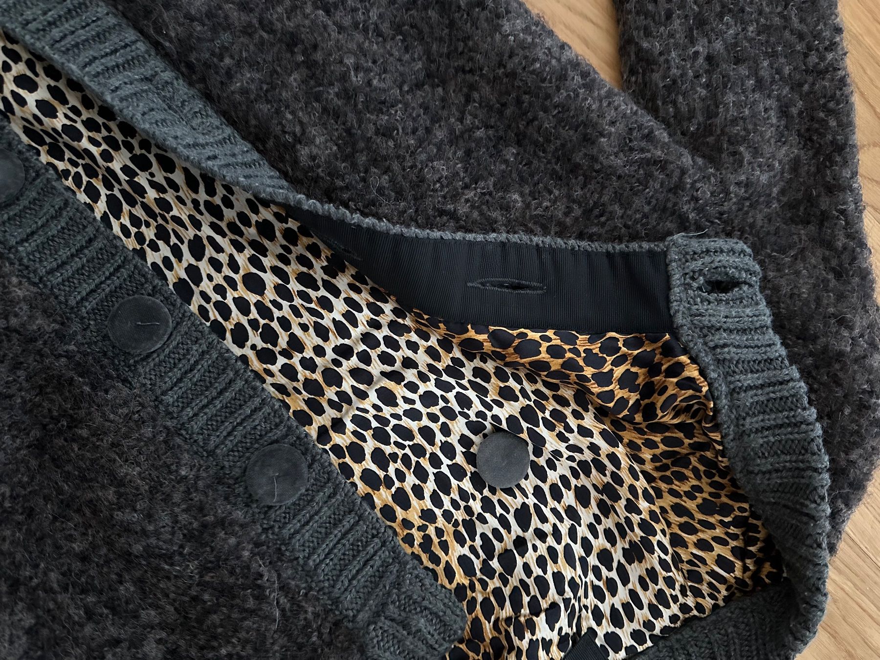 Dolce & Gabbana Giacche: D&G Cardigan – Usato da Zürich venduto da realal 1