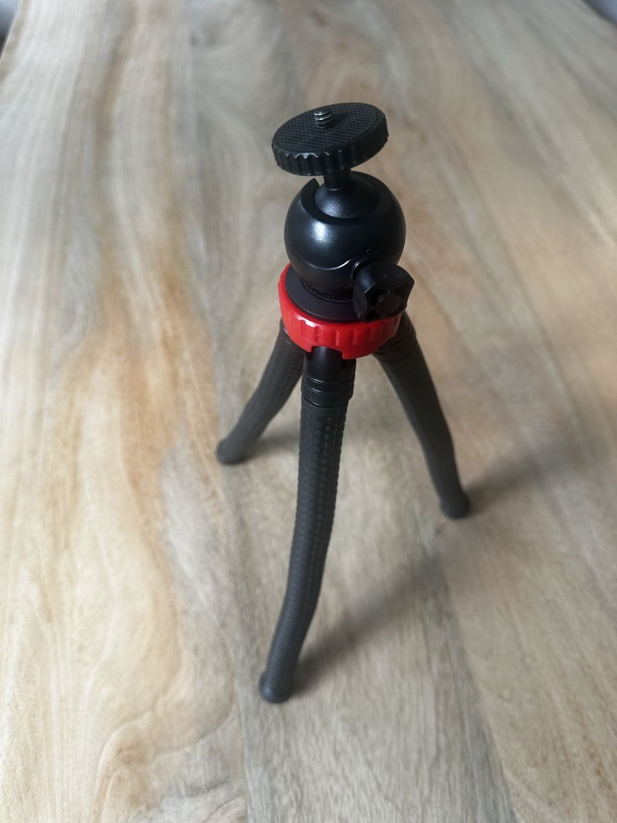 Treppiedi & Teste: Mini Stativ mit Kugelkopf schwarz rot – Usato da Thalwil venduto da joh_krt6