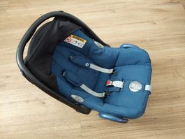 Maxi Cosi Cabrio Fix mit Station
