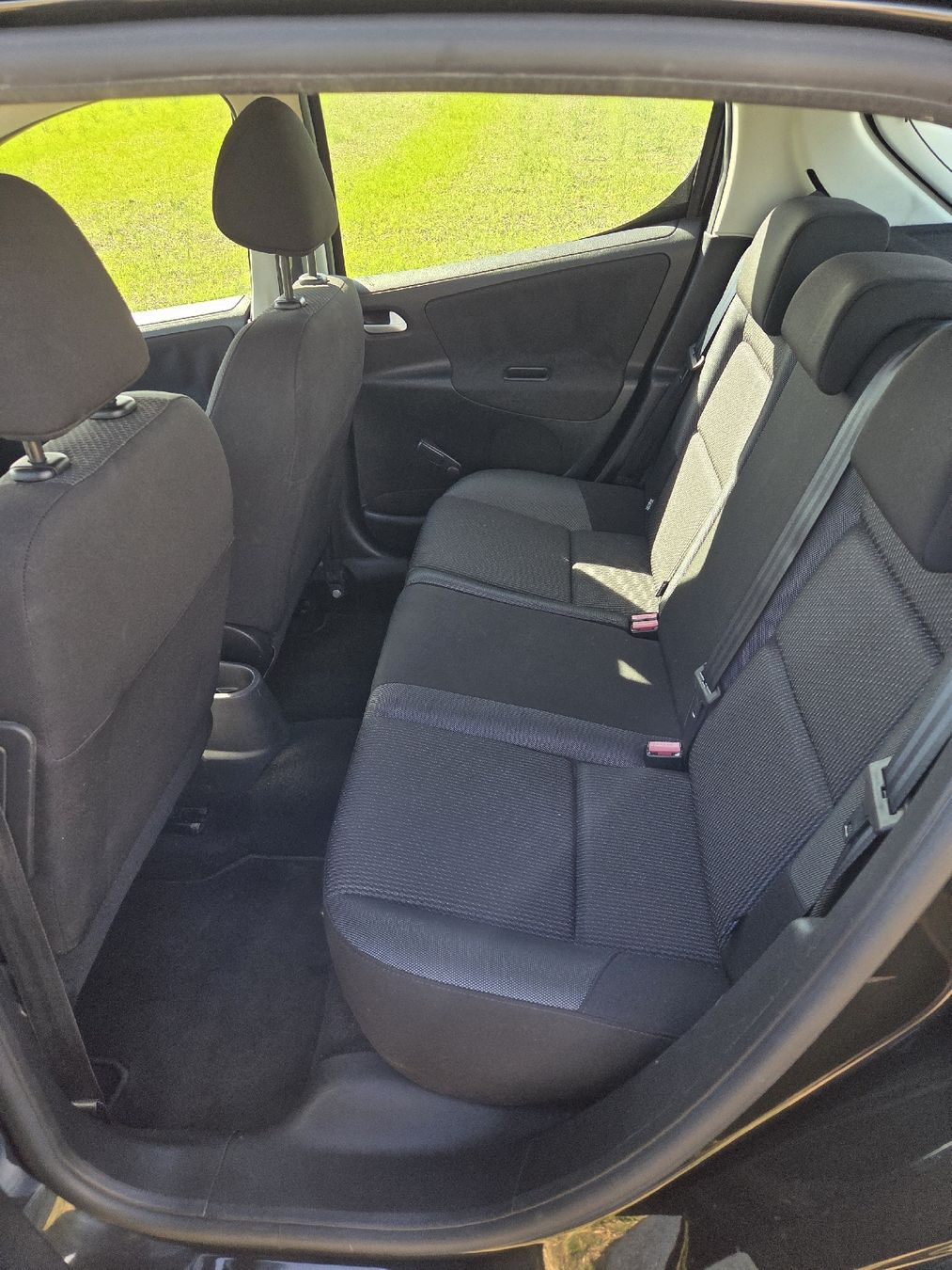 Peugeot Automobili: Peugeot 207 1.4i - ab MFK – Usato da Bern venduto da Flmi 5