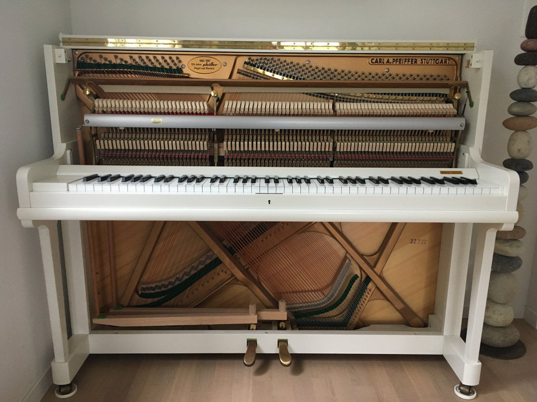 Musikinstrumente: Klavier Peiffer, Modell 116, weiss – Gebraucht aus Köniz von mau_sf2d 3
