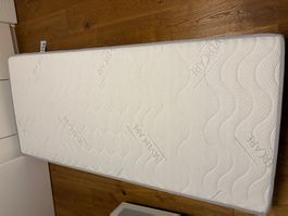 Matratze 90x200