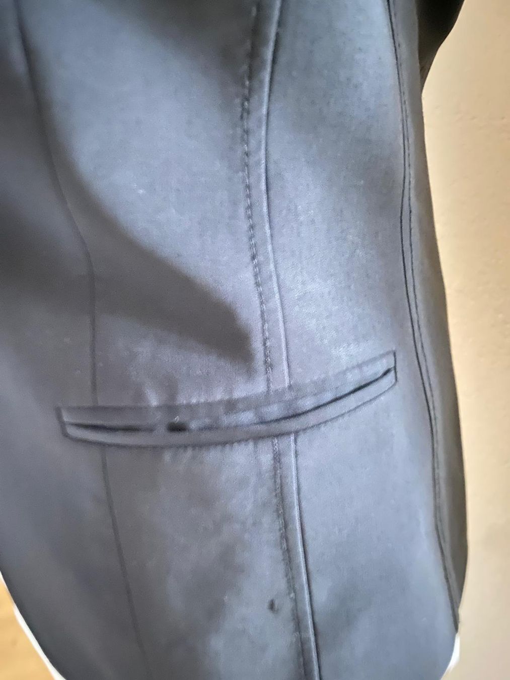 Bally Giacche: Neu Bally Schwarzer Blazer Gr. 36 elegant tailliert – Nuovo (secondo la descrizione) da Rothrist venduto da lil_tg5m 6