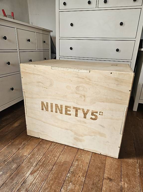 Hometrainer: Ninety5 Jump Box – Usato da Hergiswil NW venduto da Bergsunne