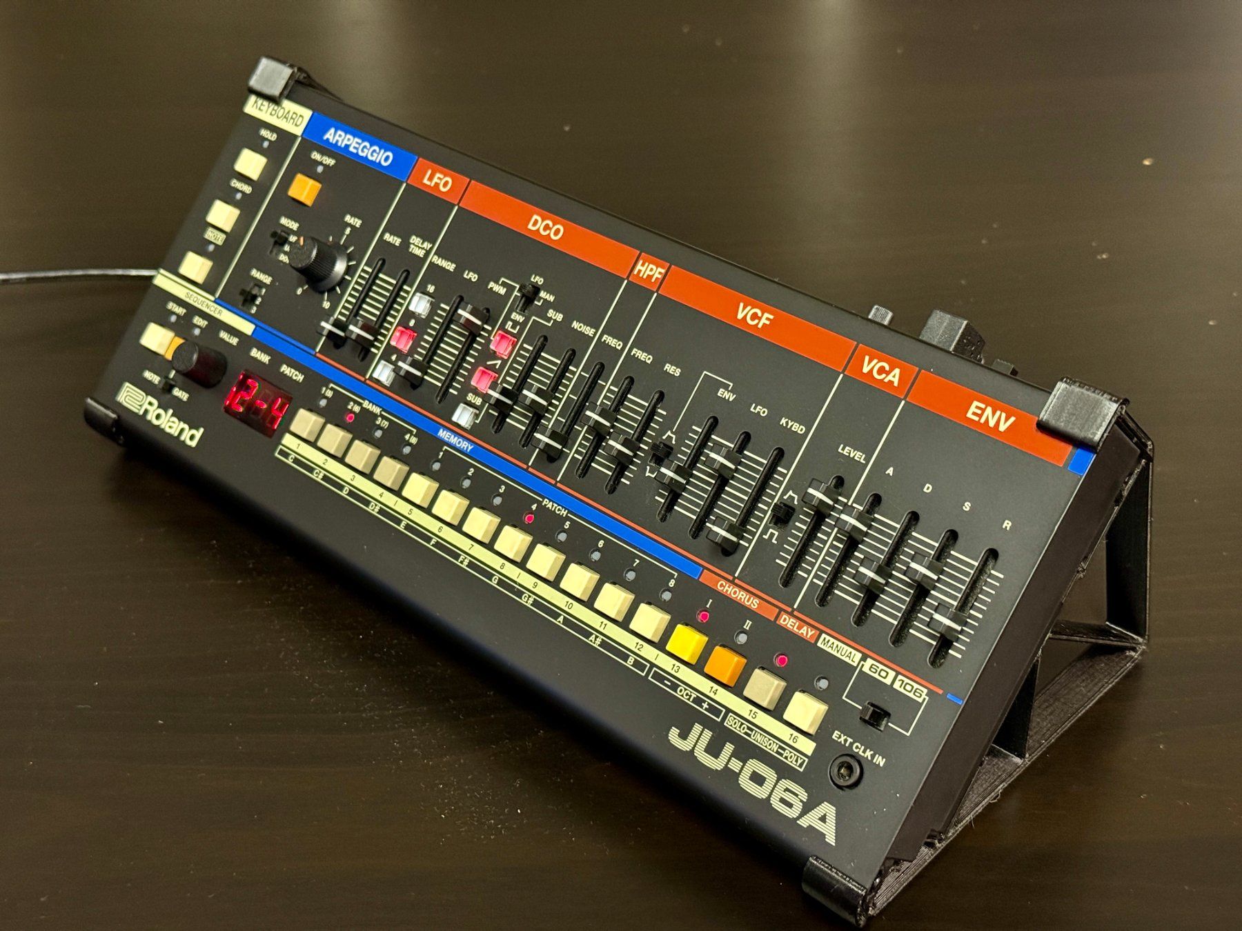 Roland Strumenti musicali: Roland JU-06A Boutique - inklusive Extras – Usato da Wallisellen venduto da ZoltanRakosi 1