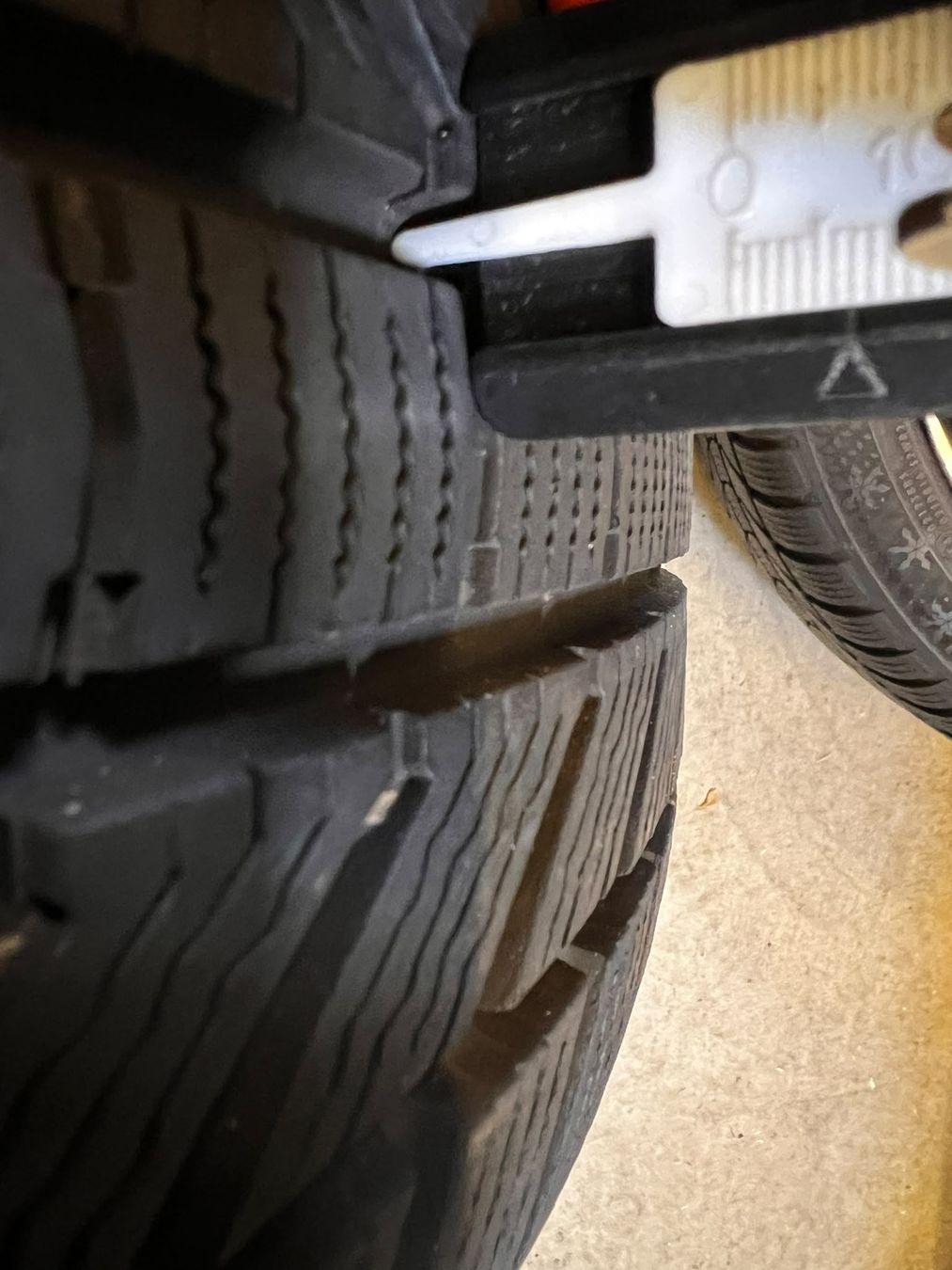Seat Pneumatici & Ruote complete: Cupra Ateca Winterräder 245/40 19 – Usato da Brittnau venduto da Dead6O 4
