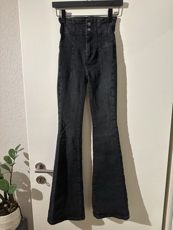 Free People - womens black jeans size 24