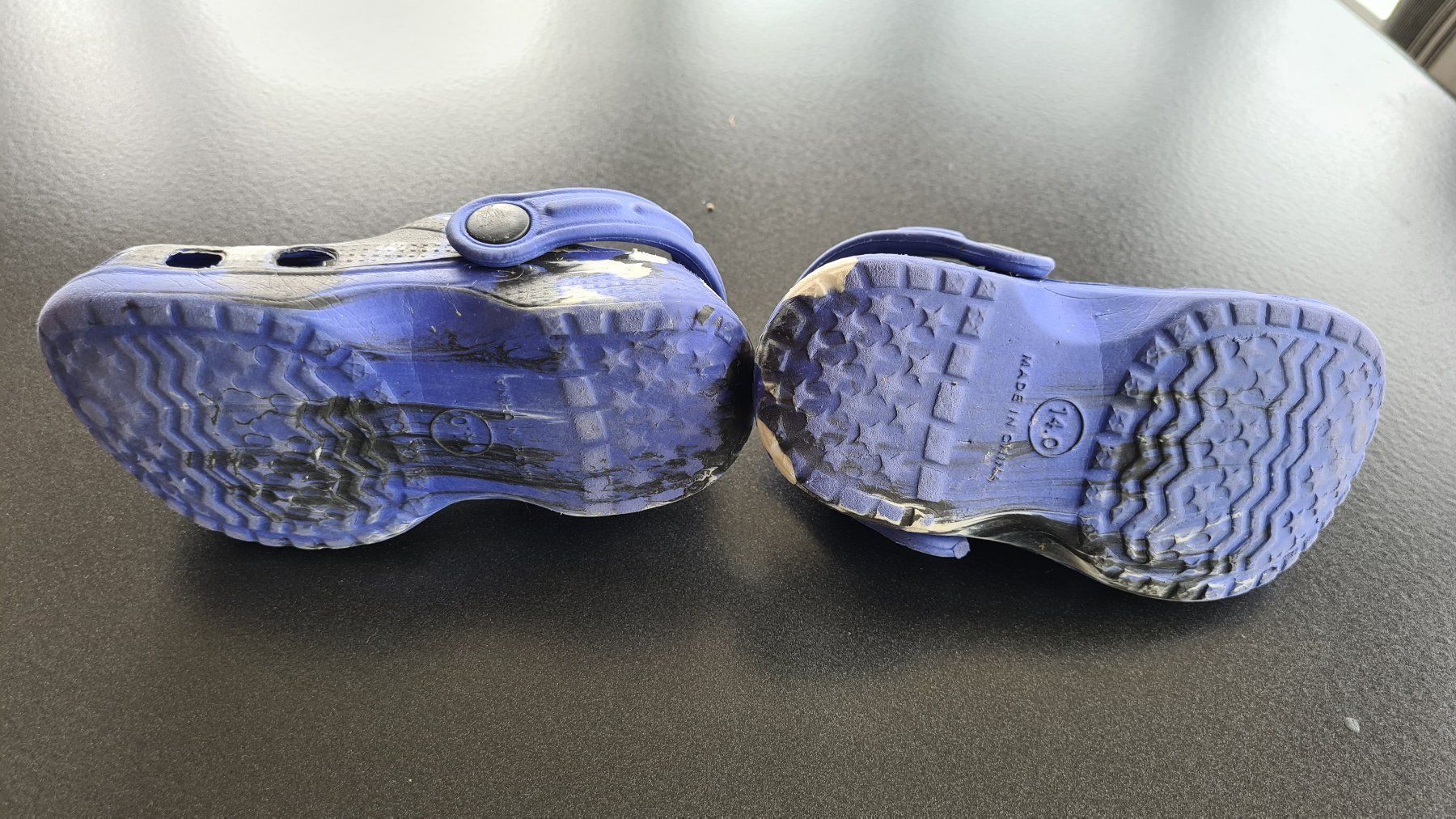 Chaussures garçon: Clogs Kinder – D'occasion à Obergösgen par schesom 1