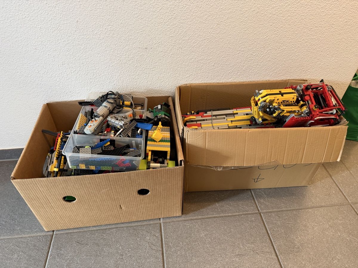 Lego Kit di costruzioni: Lego Konvolut: Technic, City, Einzelteile – Usato da Muri AG venduto da cag733