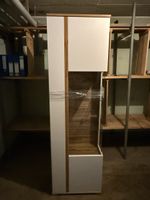 Vitrine mit integrierter Beleuchtung