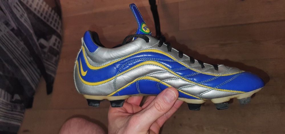 Original Nike R9 Ronaldo Fussballschuhe (Neu (gemäss Beschreibung)) in ...