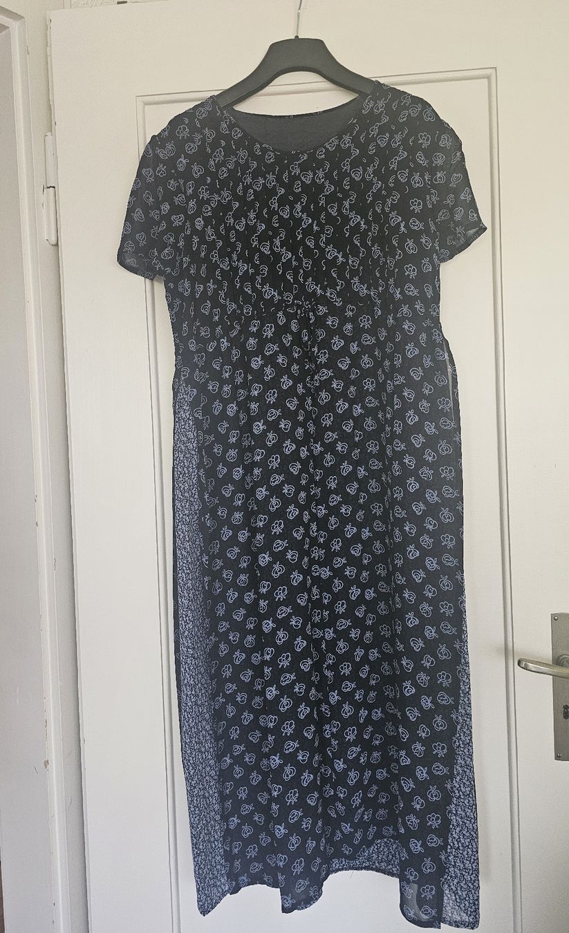Kleider: Kleid kurzarm blumenmuster blau Grösse M  – Gebraucht aus Aarau von Mery6 1