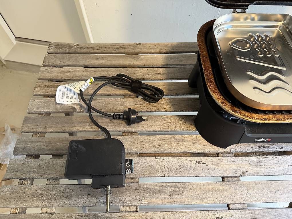 Griglie: Weber Lumin Compact Elektrogrill  mit Zubehör  – Usato da Neuheim venduto da victus 4