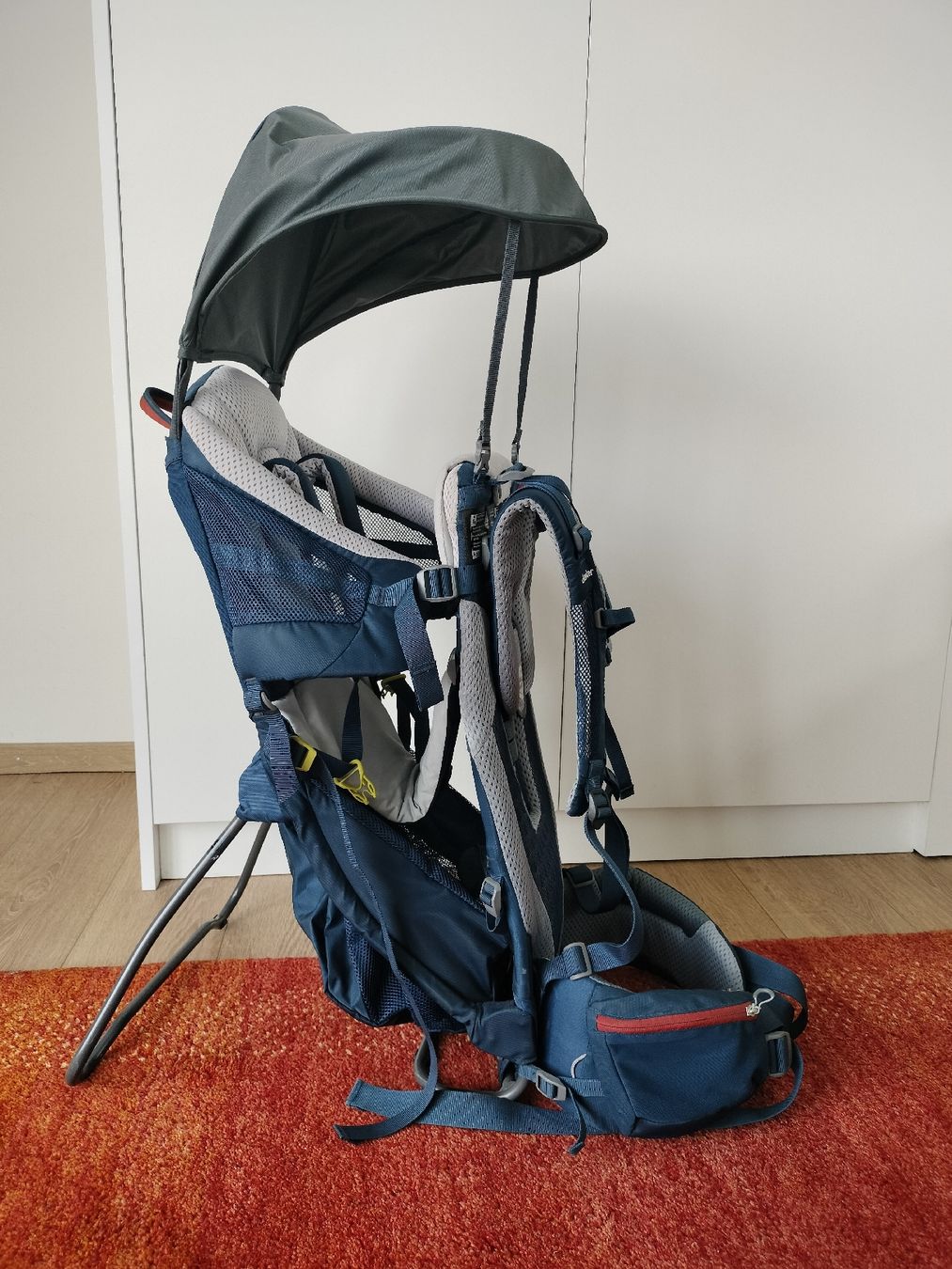 Deuter Bauch- & Rückentragen: Deuter Kraxe kid comfort active mit Sonnendach  – Gebraucht aus Meinier von  1